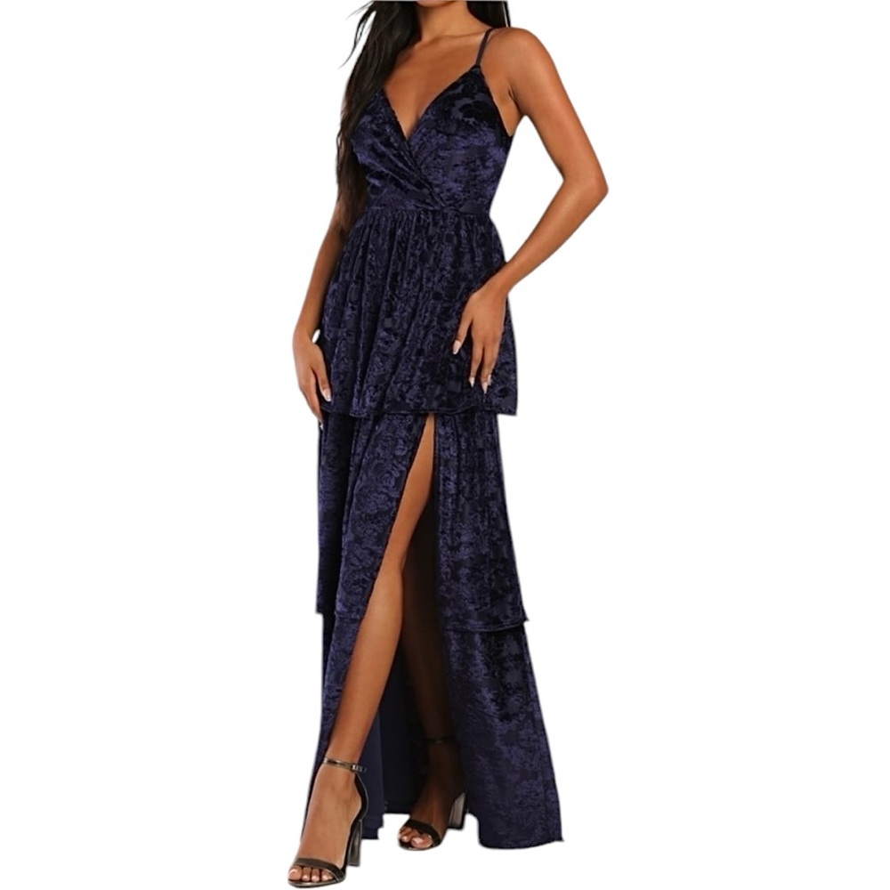 Lulus Tier To Impress Velvet Floral Tiered Maxi Dress Size Medium NWT